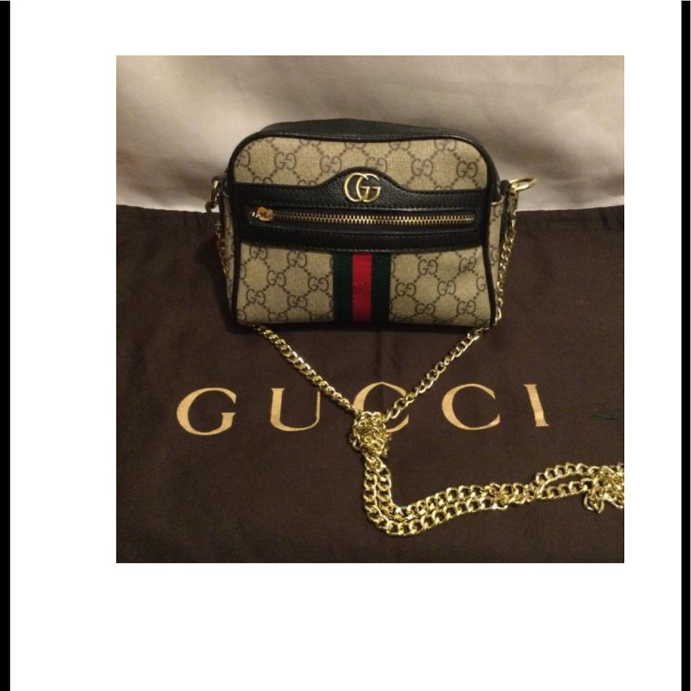 AUTHENTIC GUCCI CROSSBODY BAG